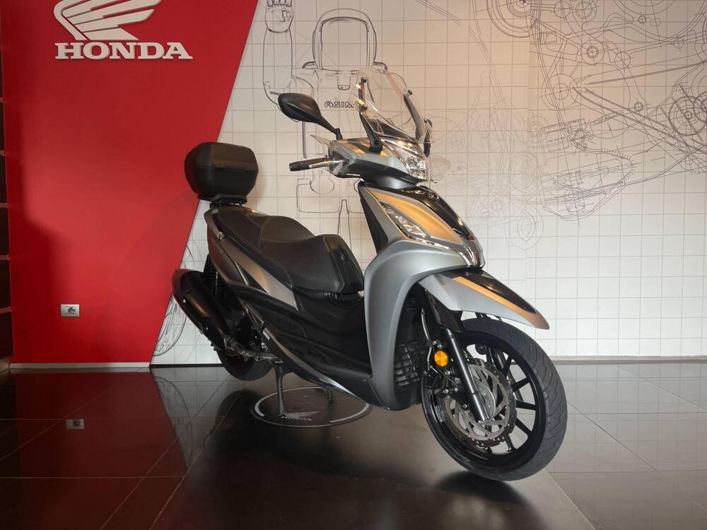 Kymco Agility 300i Noodoe (2021 - 24) (3)