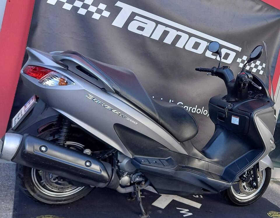 Suzuki Burgman UH 200 ABS (2014 - 16) (3)