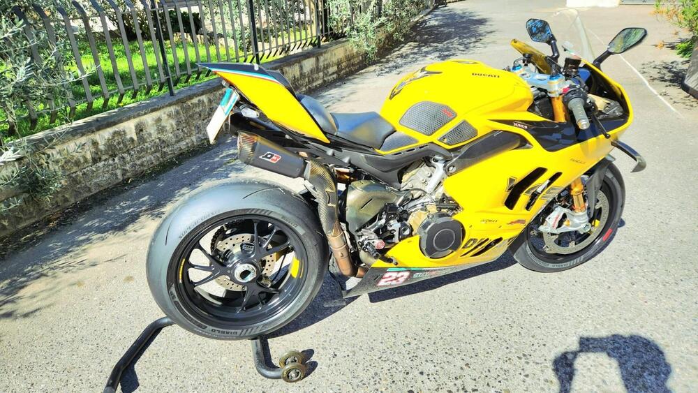 Ducati Panigale V4 S (2022 - 24) (4)