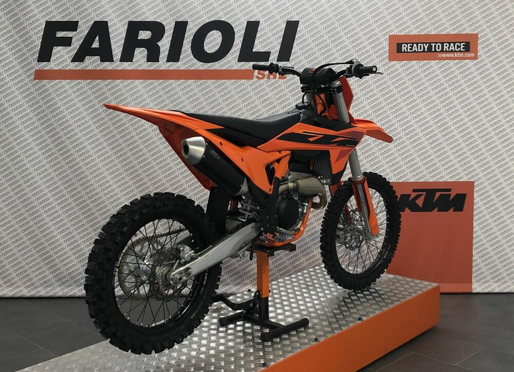 KTM 250 SX-F (2025) (2)