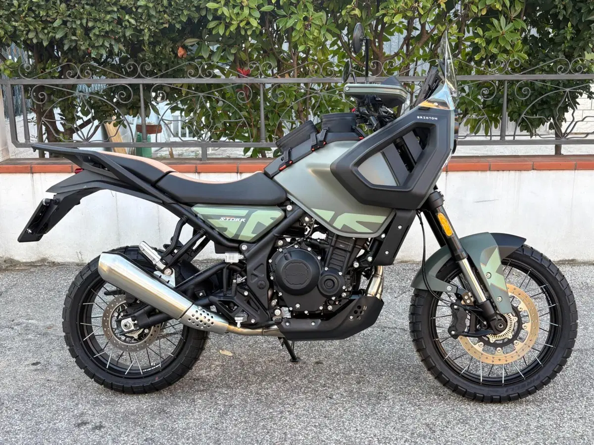 Brixton Motorcycles Crossfire 500 Storr (2025 - 26) (2)