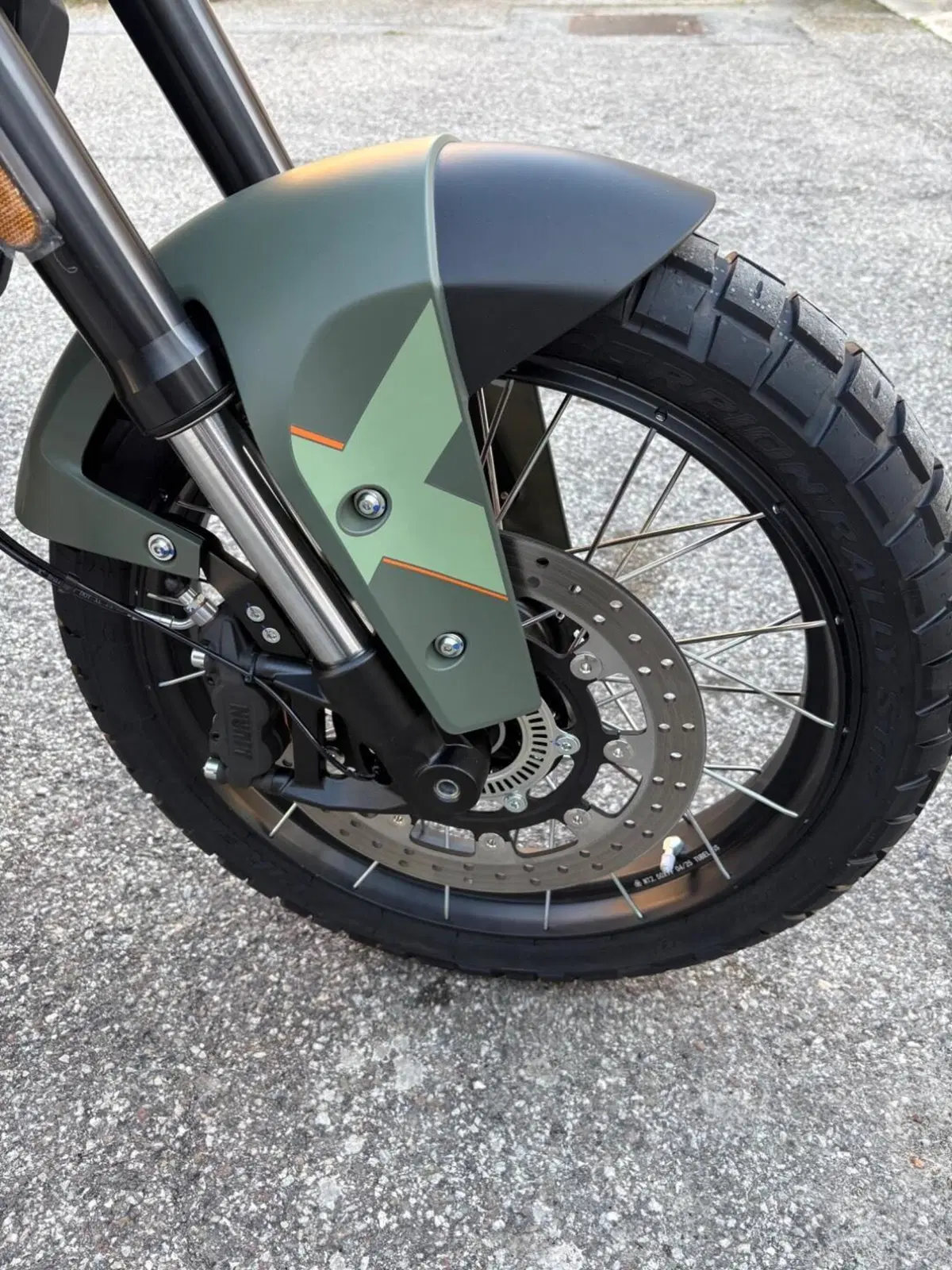 Brixton Motorcycles Crossfire 500 Storr (2025 - 26) (8)