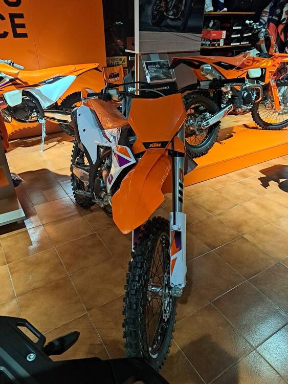 KTM 250 SX-F (2024) (3)