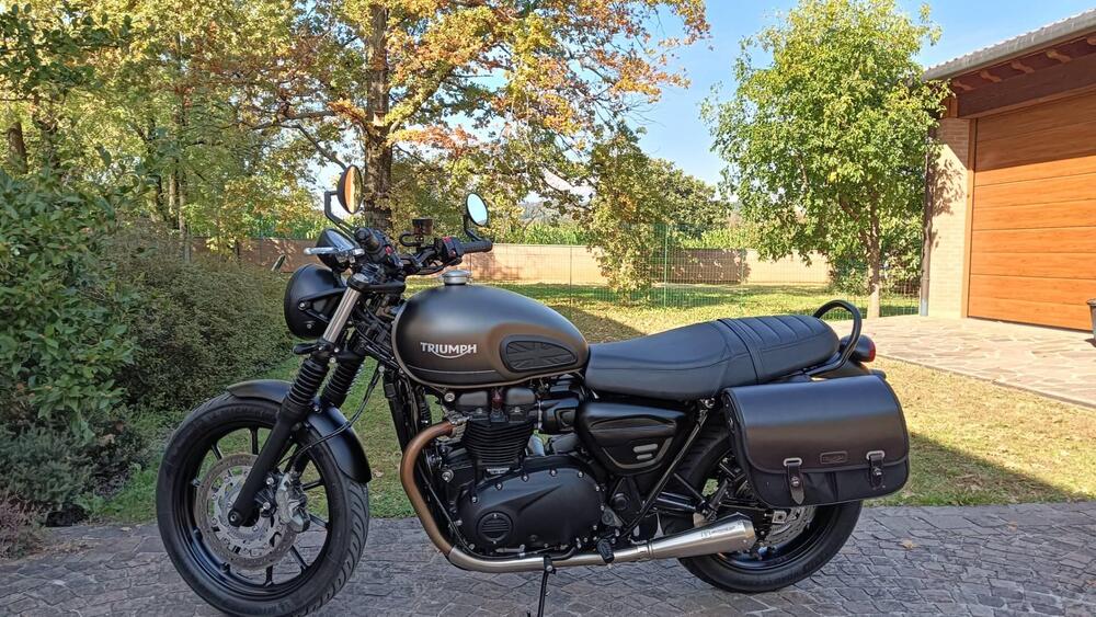 Triumph Speed Twin 900 (2023 - 24) (2)