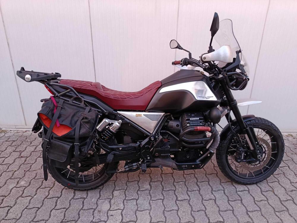 Moto Guzzi V85 TT (2021 - 23) (4)