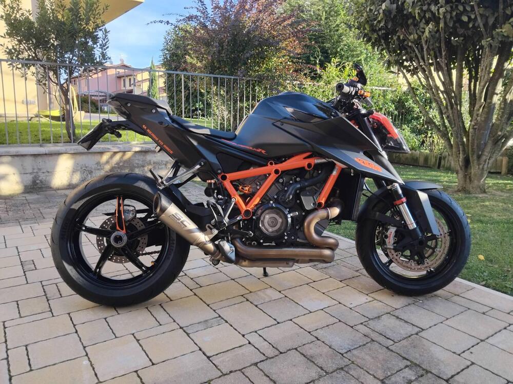 KTM 1290 Super Duke R (2021)