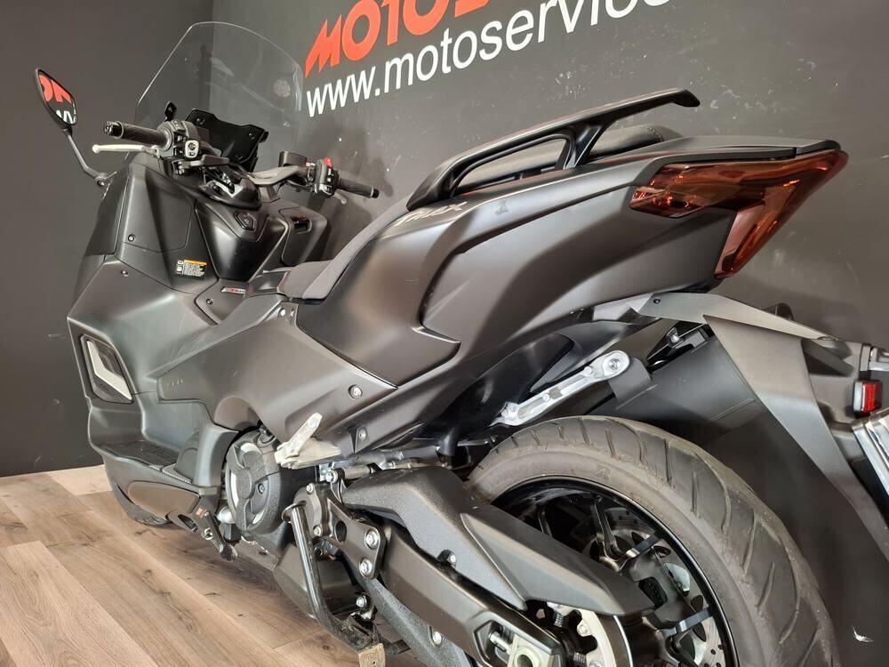 Yamaha T-Max 560 (2022 - 24) (3)