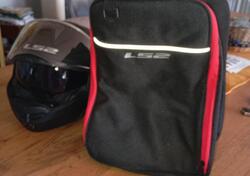 N. 2 Caschi moto modello FF 901 ADVANT X SOLID LS2