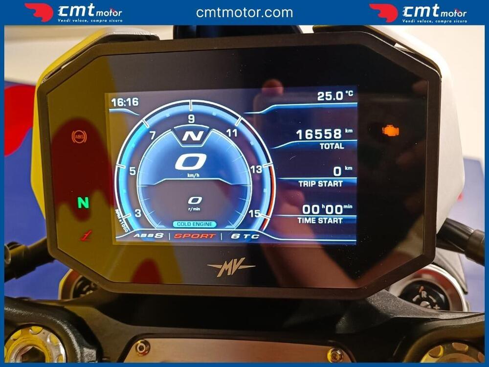 MV Agusta Dragster 800 Rosso (2021 - 23) (5)