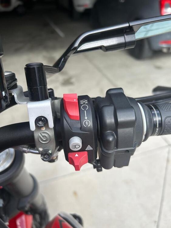 Ducati Monster 937 (2021 - 25) (5)