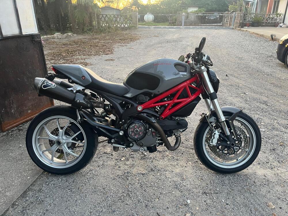 Ducati Monster 1100 (2009 -10) (2)