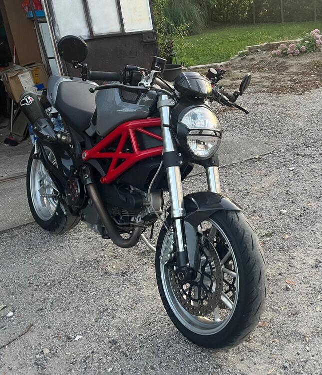 Ducati Monster 1100 (2009 -10) (3)