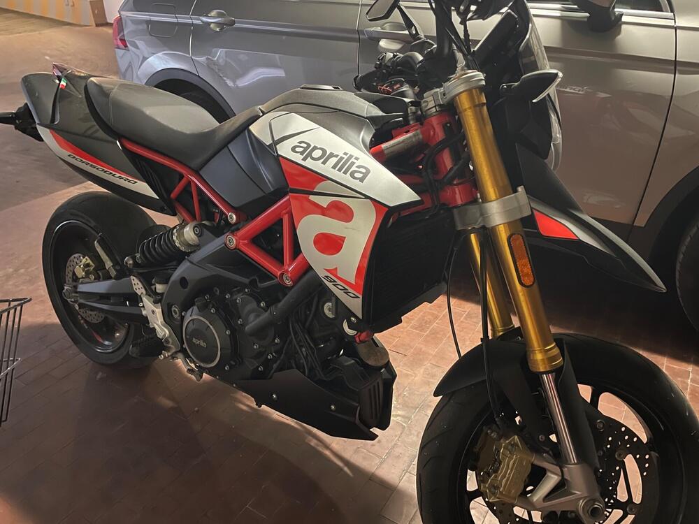 Aprilia Dorsoduro 900 (2017 - 20) (5)