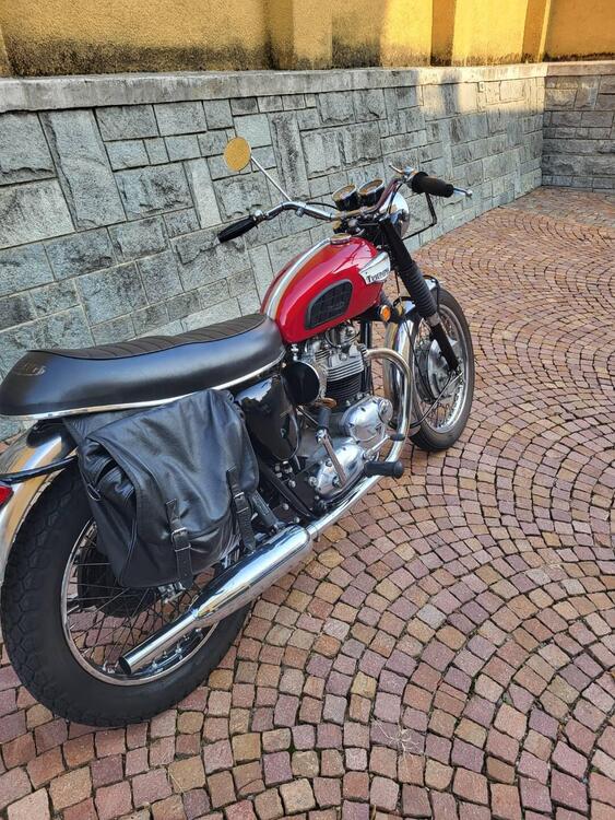 Triumph T120R (5)
