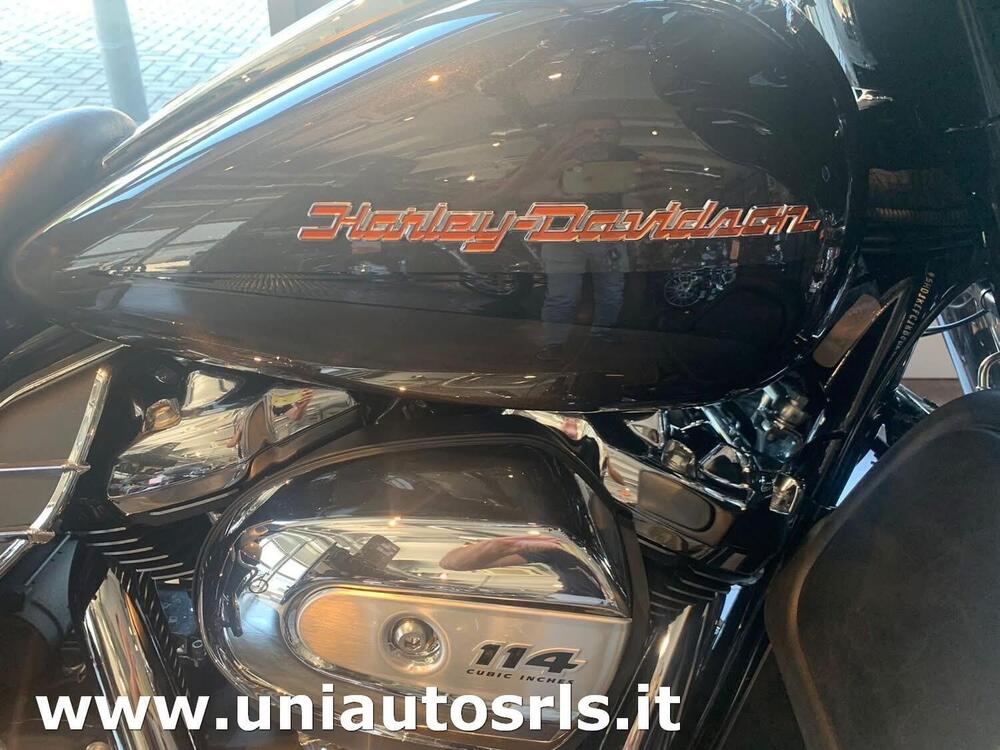 Harley-Davidson 114 Electra Glide Ultra Limited (2019) - FLHTK (2)