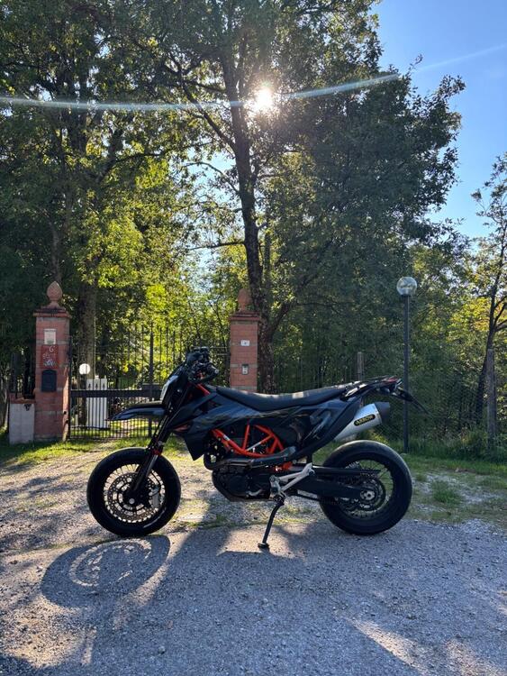 KTM 690 SMC R (2021 - 22)