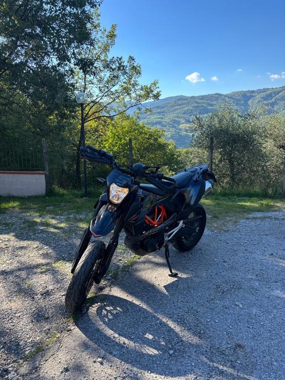 KTM 690 SMC R (2021 - 22) (2)