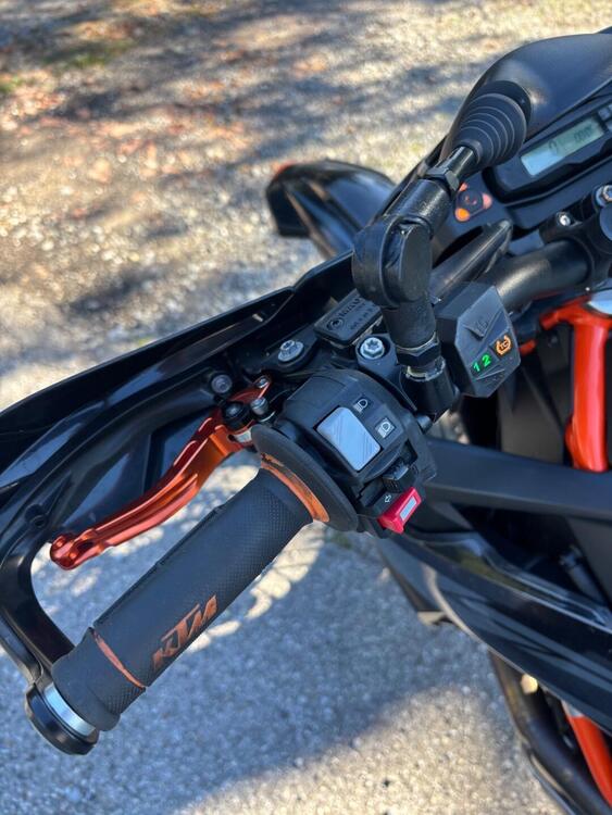 KTM 690 SMC R (2021 - 22) (4)