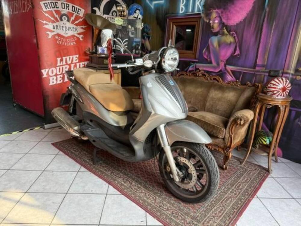 Piaggio Beverly Cruiser 500 (3)