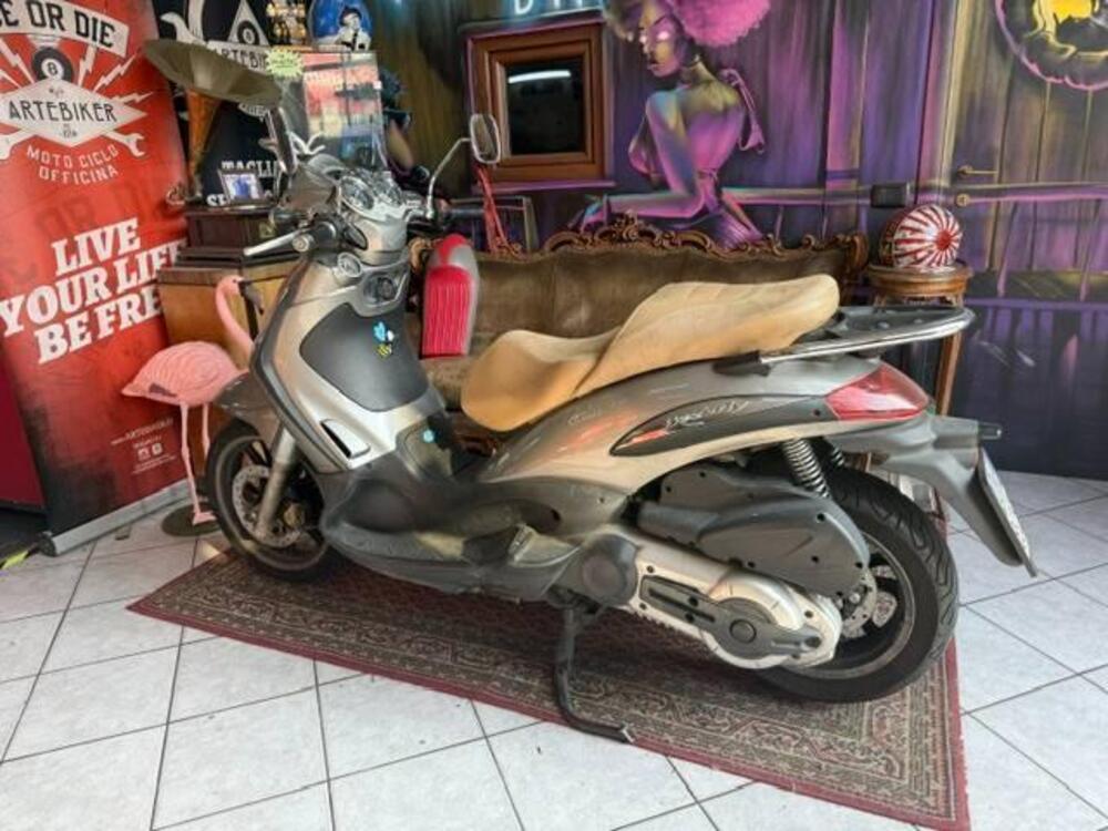 Piaggio Beverly Cruiser 500 (4)