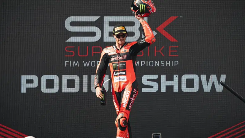 SBK 2025. GP del Portogallo. Non &egrave; finita! Bulega vince Gara2 all&rsquo;Estoril [GALLERY]