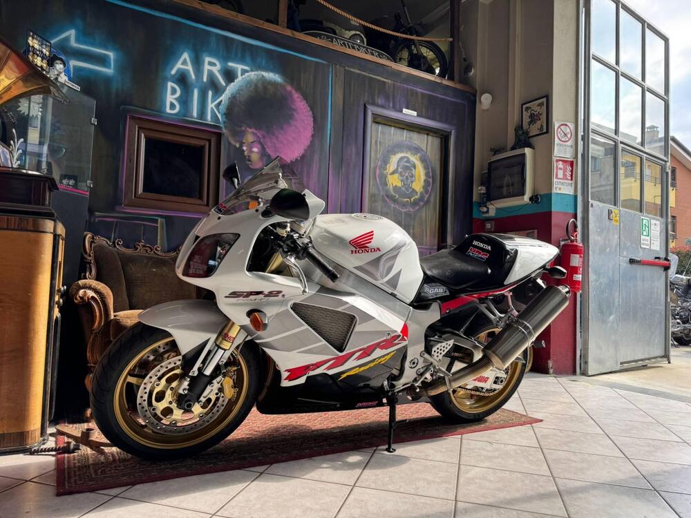 Honda VTR 1000 SP-2 (2002 - 06) (3)