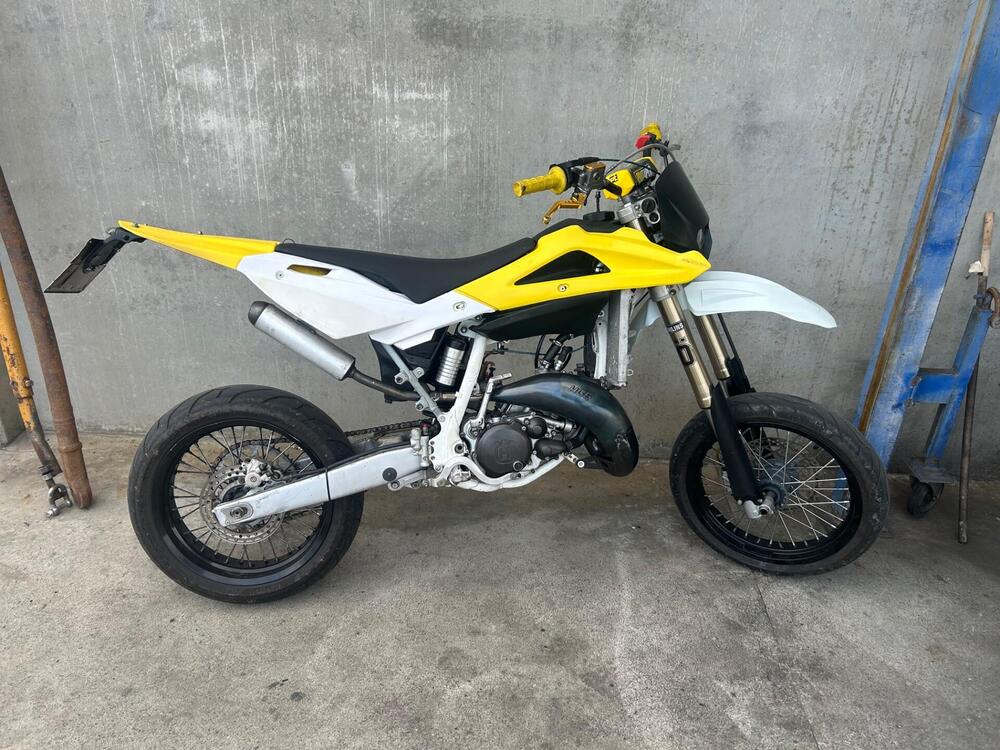 Husqvarna SM 125 (2009) (2)