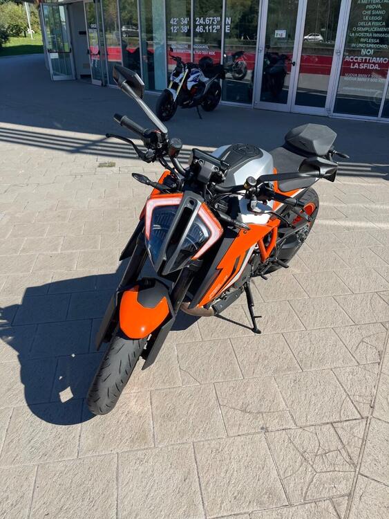 KTM 1290 Super Duke R (2022 - 23) (5)