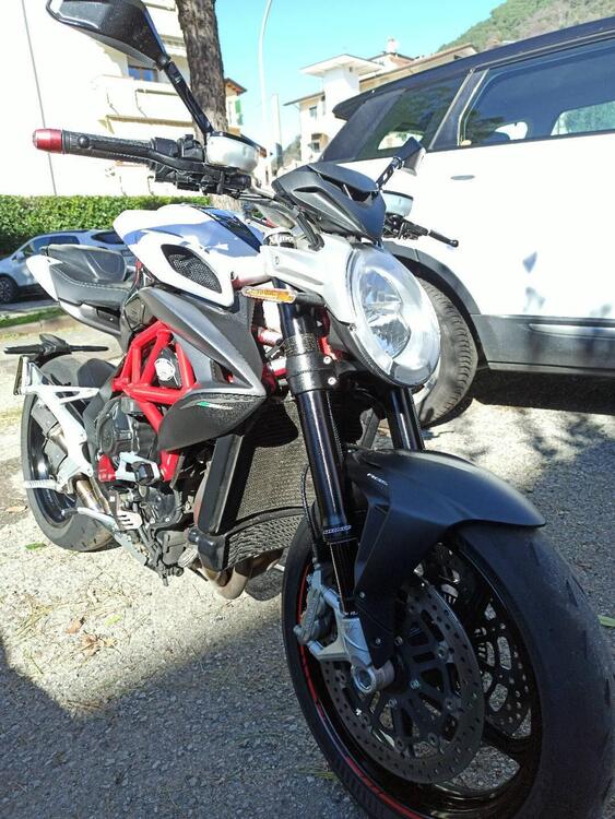 MV Agusta Brutale 800 RR (2017 - 20) (2)