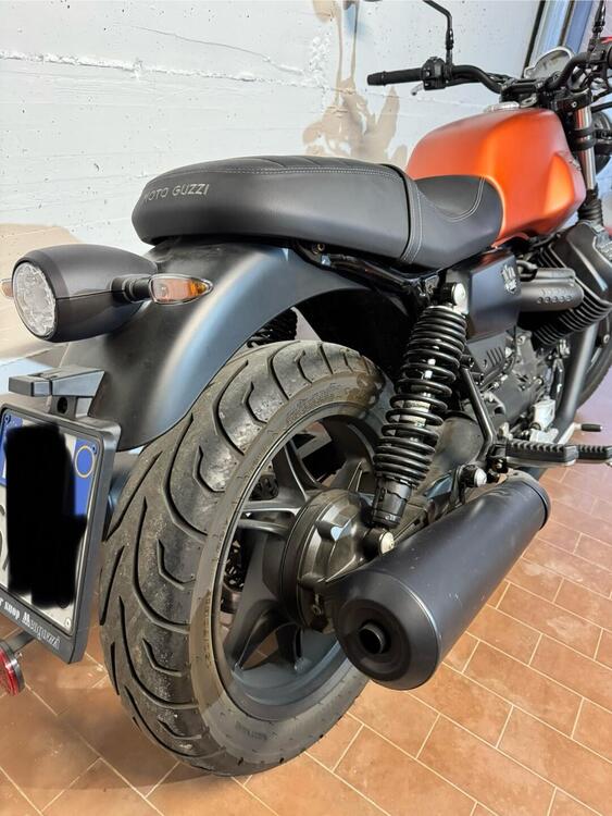 Moto Guzzi V7 Special (2021 - 24) (5)