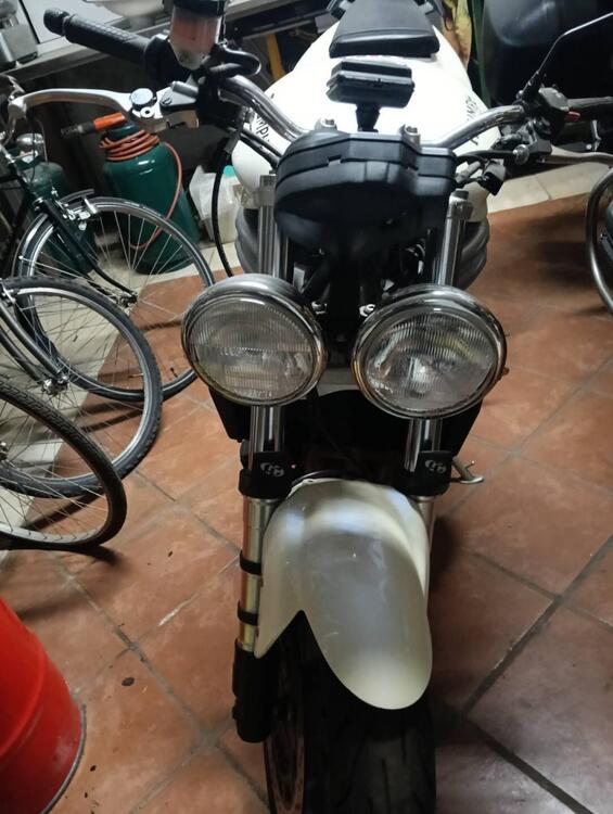 Triumph Speed Triple 955 (2002 - 04)