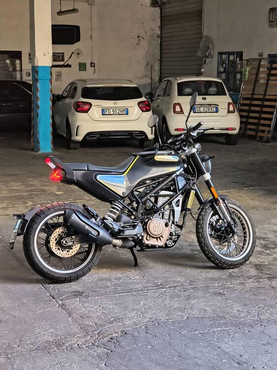 Husqvarna Svartpilen 401 (2018 - 19) (3)