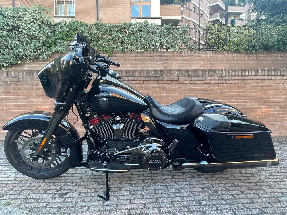 Harley-Davidson 117 Street Glide (2022) - FLHXSE (4)