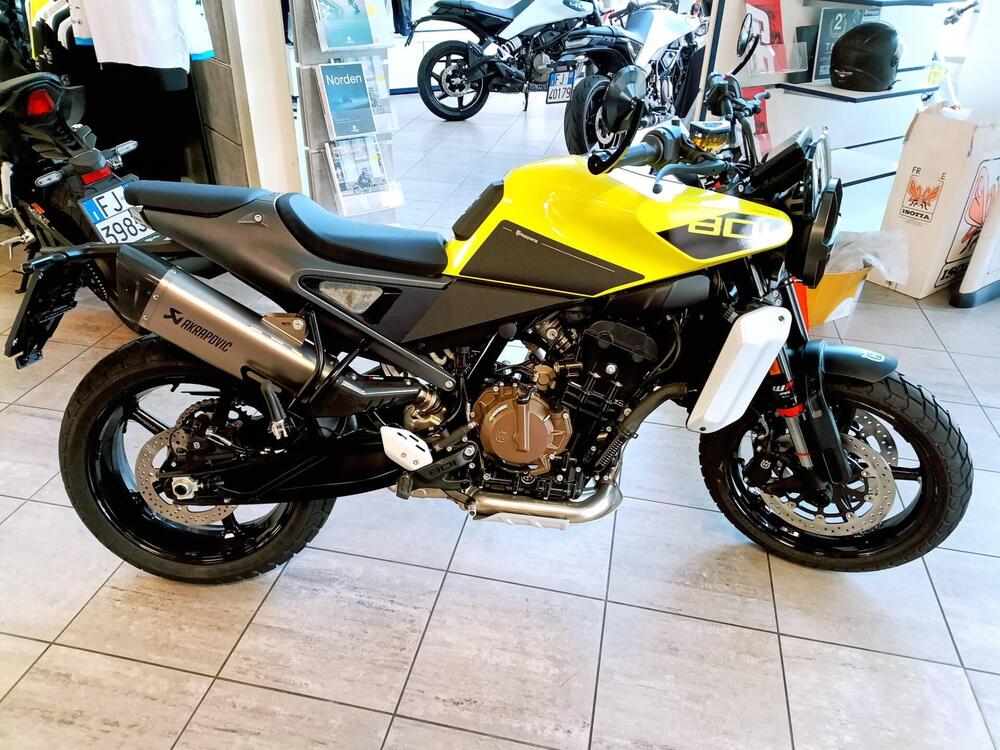 Husqvarna Svartpilen 801 L (2025) (5)