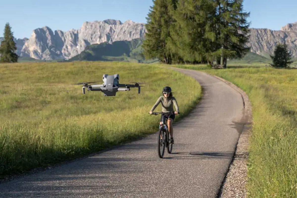 DJI Mini 5 Pro: compagno "di volo", anche in moto! (3)
