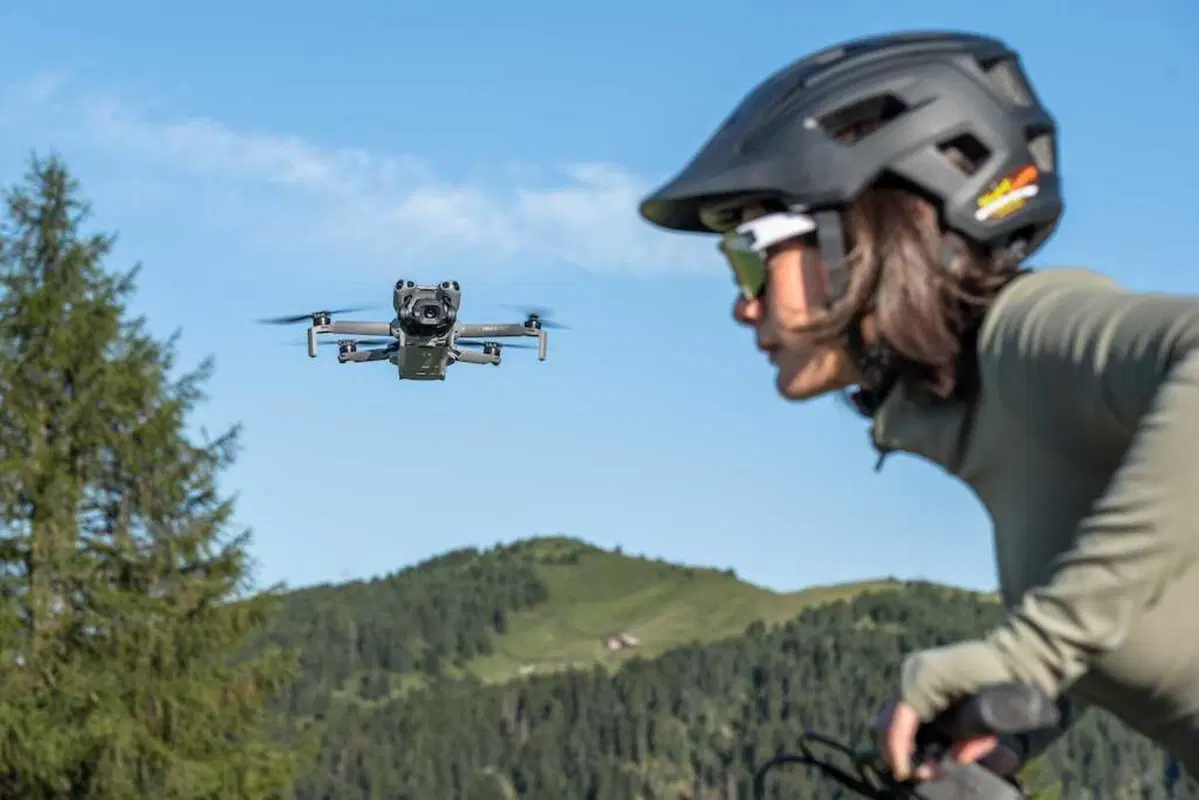 DJI Mini 5 Pro: compagno "di volo", anche in moto! (4)