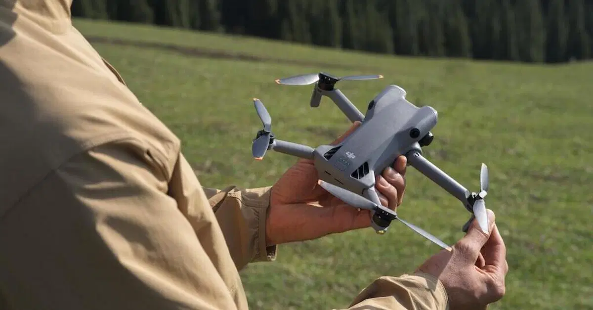 DJI Mini 5 Pro: compagno "di volo", anche in moto!