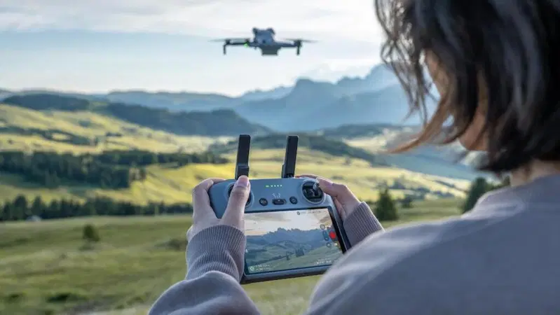 DJI Mini 5 Pro: compagno "di volo", anche in moto!