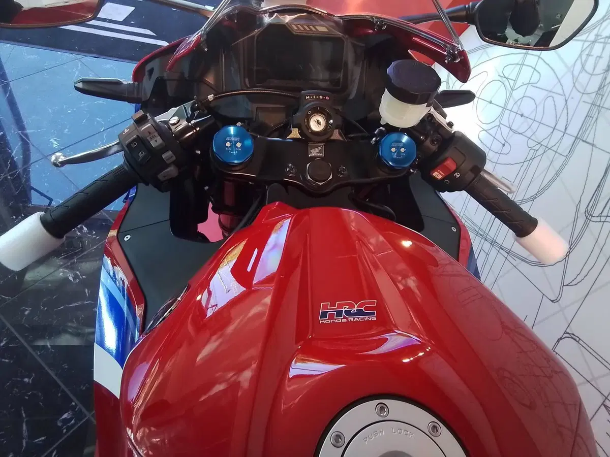 Honda CBR 600 RR (2024 - 26) (7)