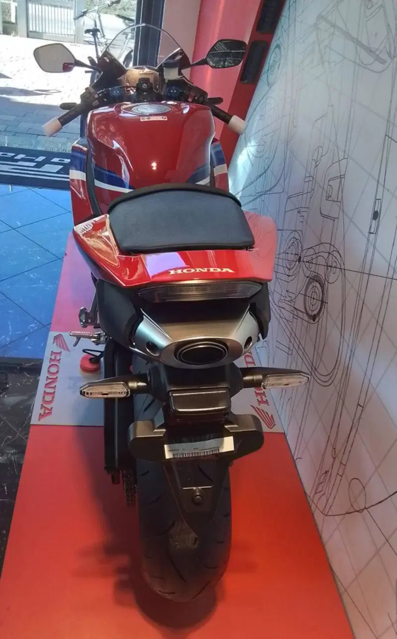Honda CBR 600 RR (2024 - 26) (9)