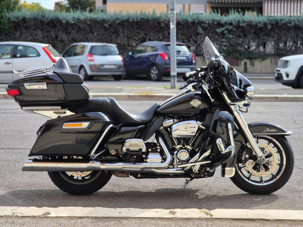 Harley-Davidson 114 Electra Glide Ultra Limited (2019) - FLHTK (4)