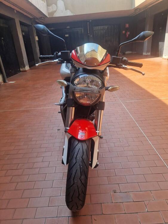 Ducati Monster 696 Plus (2007 - 14) (4)