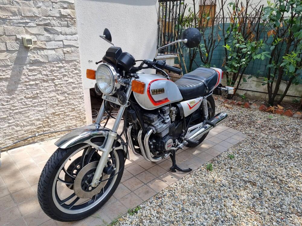Yamaha XJ 550 ASI (2)