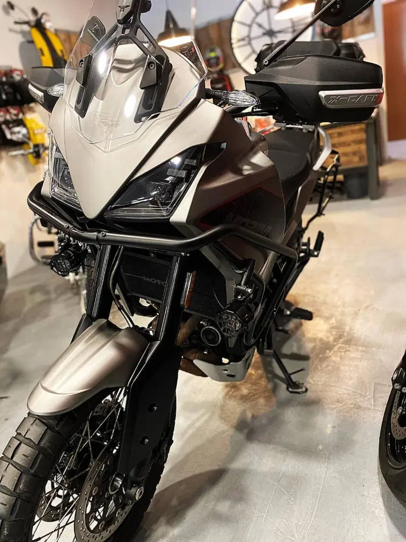 Moto Morini X-Cape 650 (2021 - 26) (2)