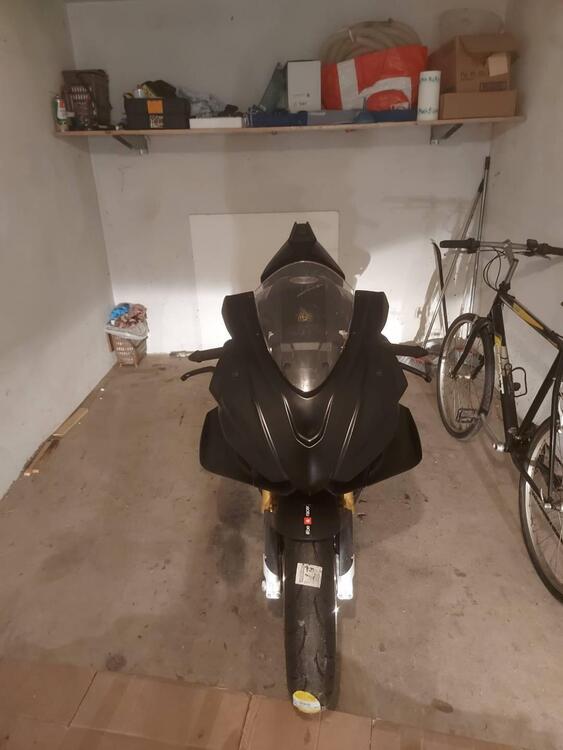 Aprilia RSV4 1100 Factory (2021 - 24) (4)