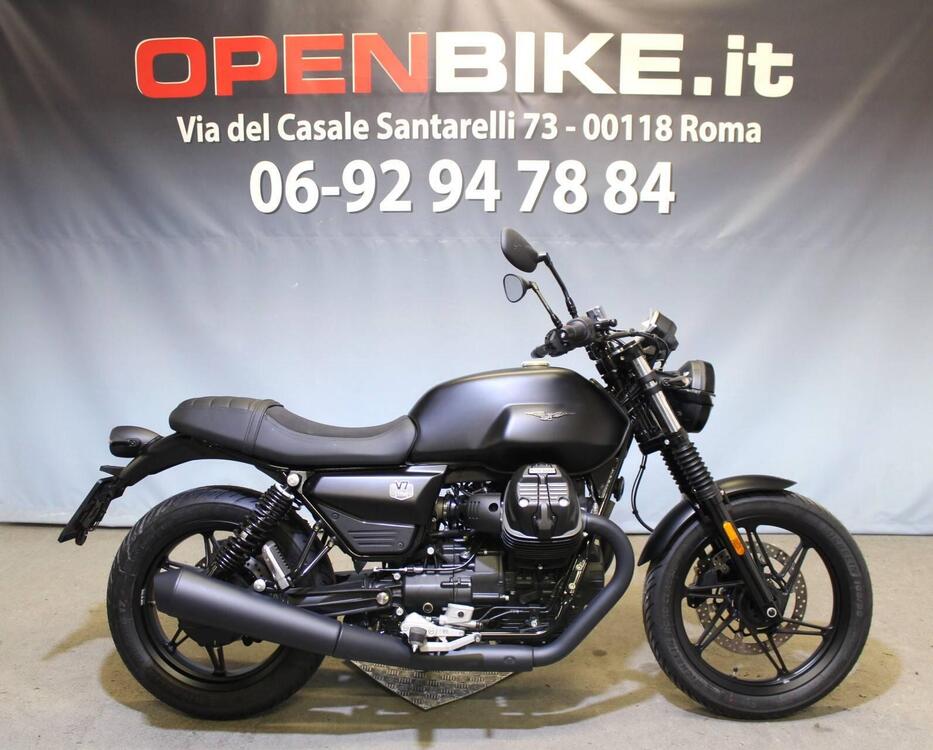 Moto Guzzi V7 Stone (2025)