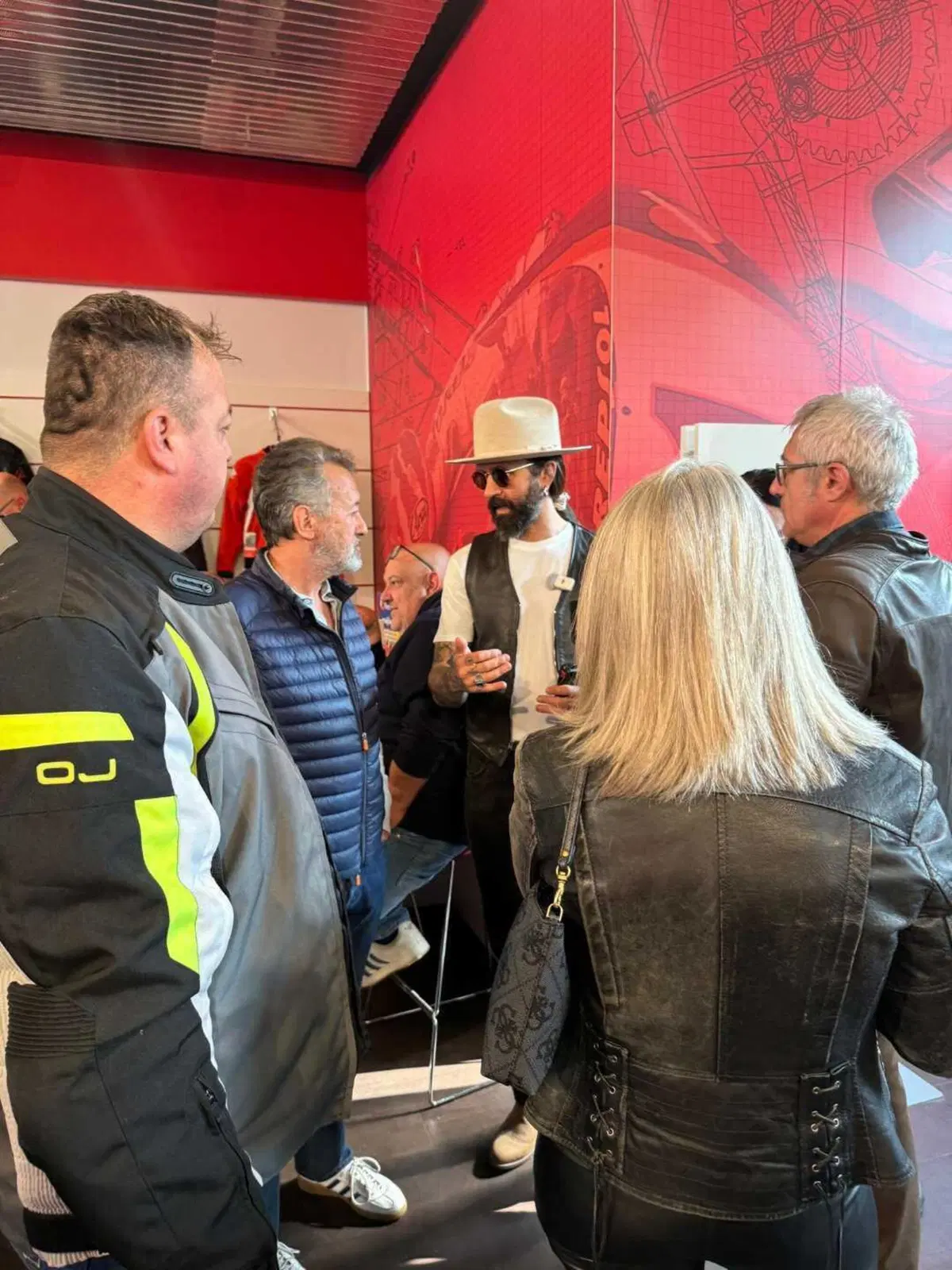 Grande successo per la festa dei 75 anni della Moto Macchion (2)