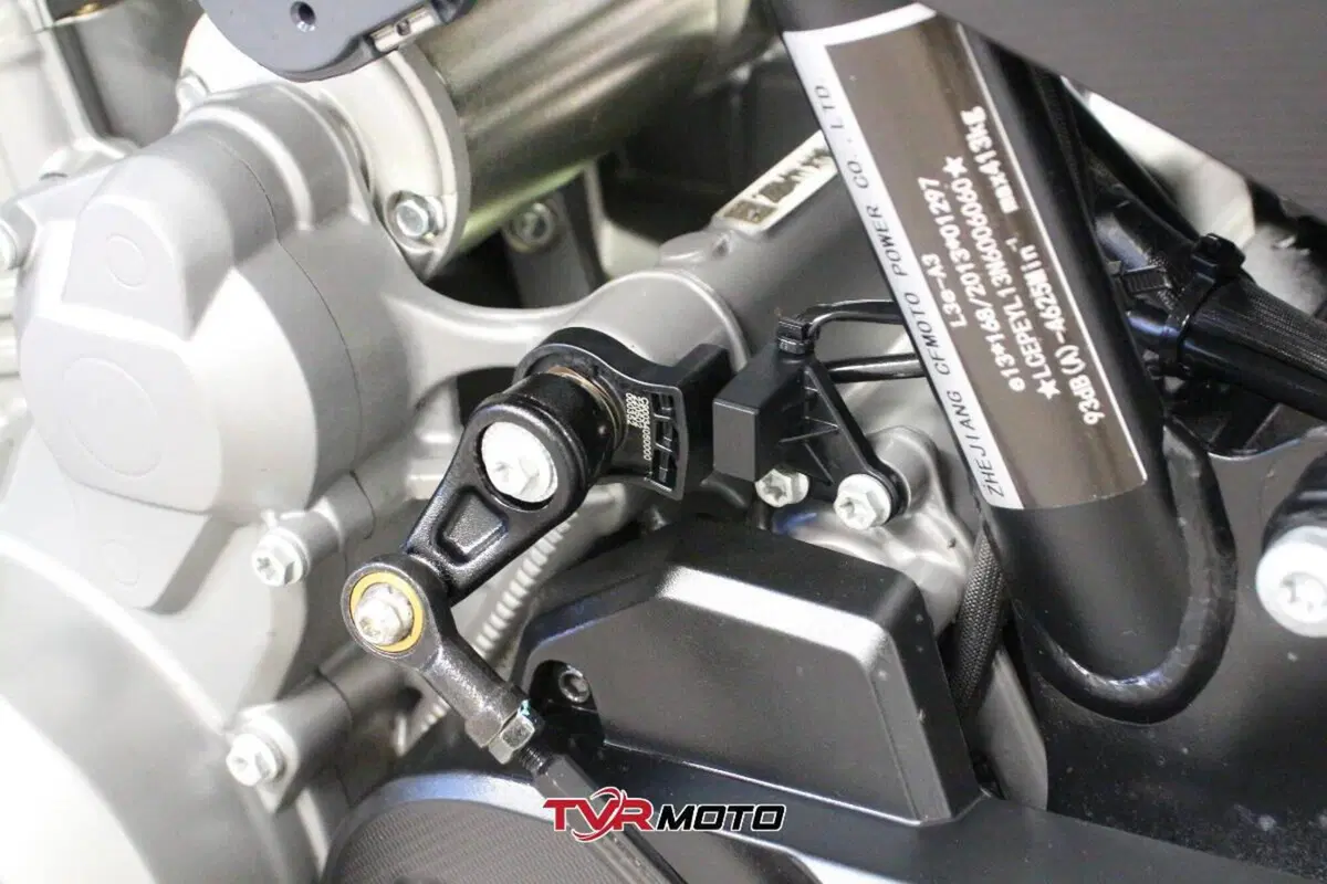 CFMOTO 800MT Touring (2022 - 26) (8)