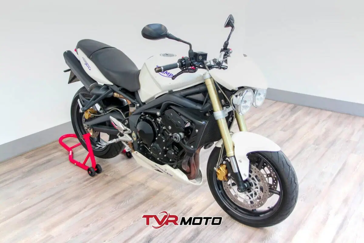 Triumph Street Triple (2007 - 12)
