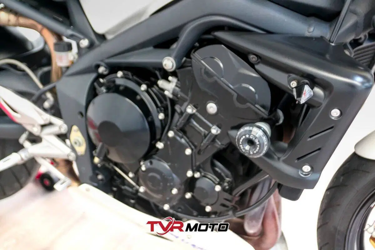 Triumph Street Triple (2007 - 12) (13)